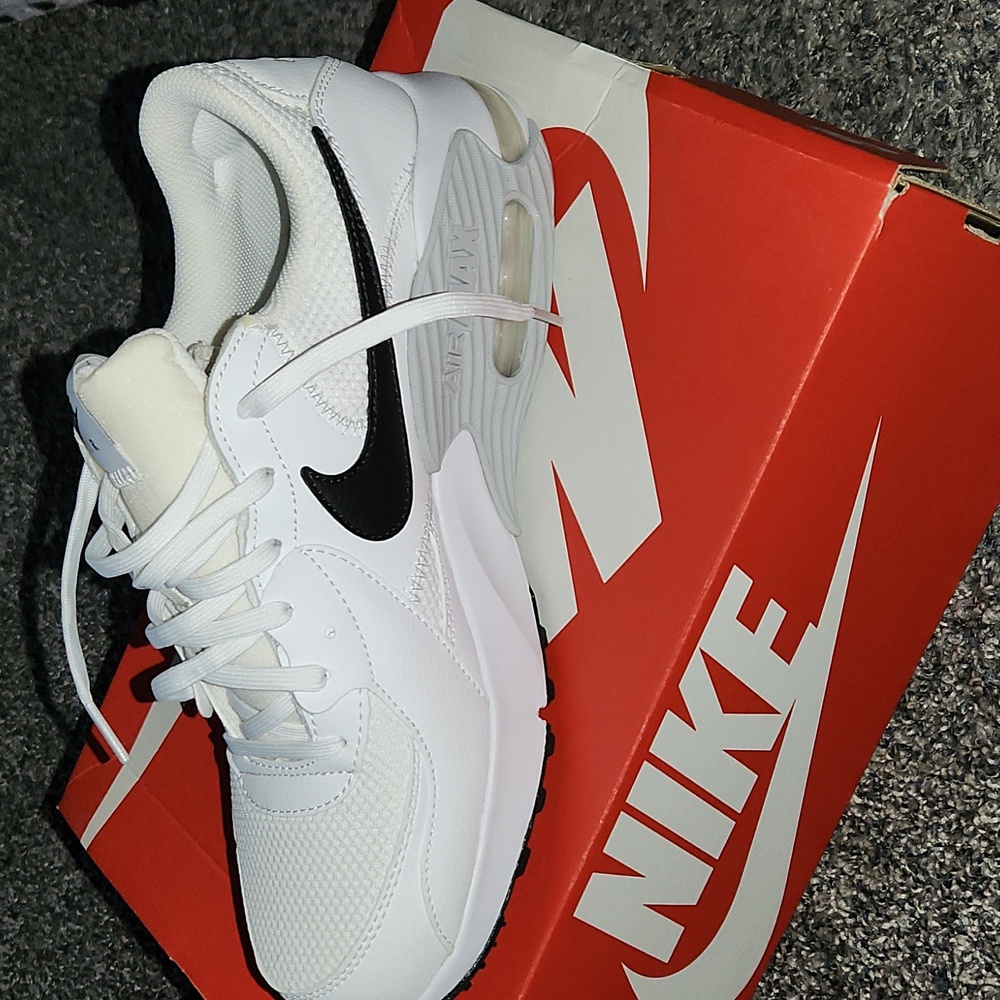 Men's size 9 air max